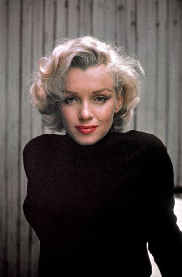 Marilyn Monroe: Best Profile Images of the Famous Model and Actress - Image 11