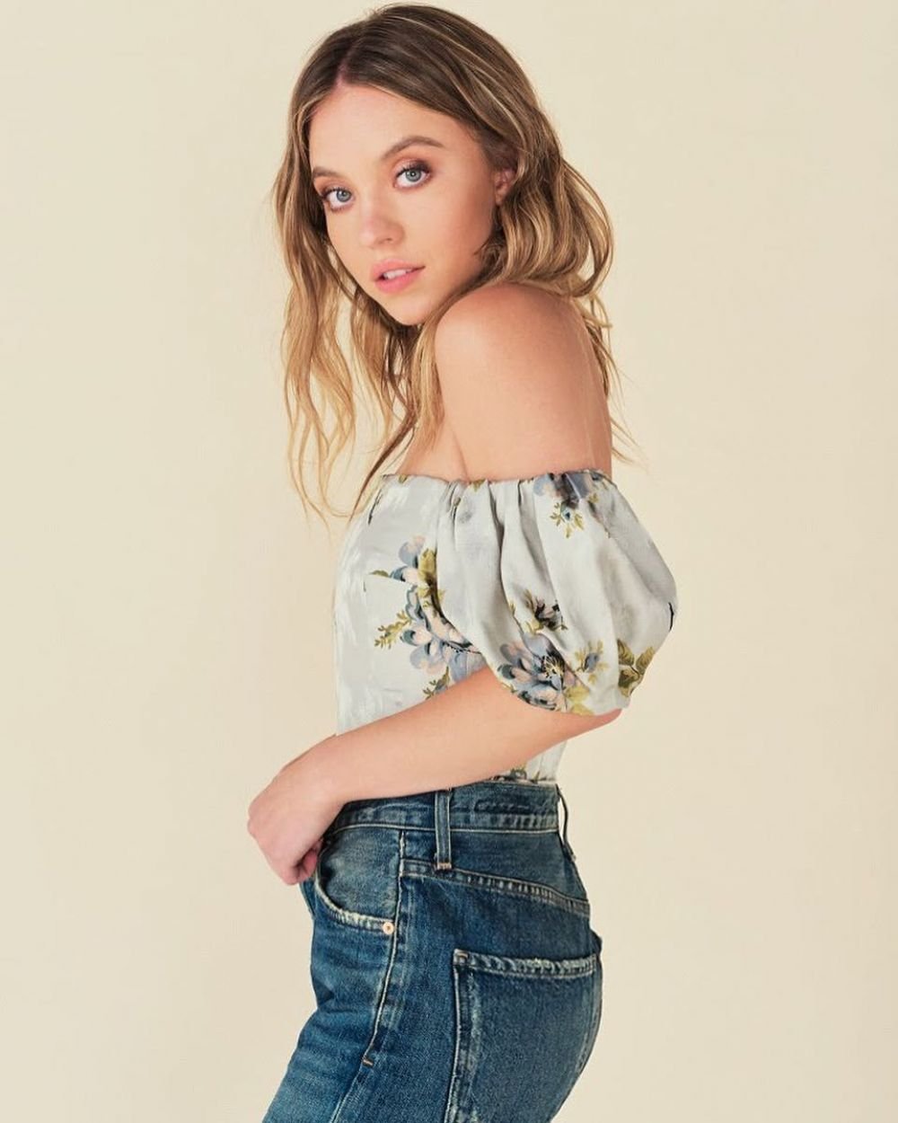 Sydney Sweeney: Las Mejores Imágenes de Perfil de la Modelo y Actriz - Image 12